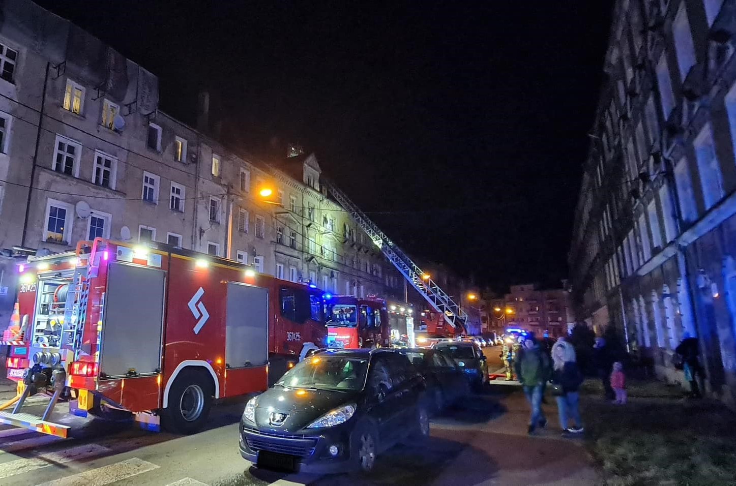 Legnica. To mogło być podpalenie. Policja wszczęła śledztwo w sprawie pożaru przy Dmowskiego!