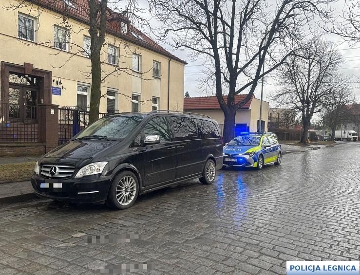 Kierował pod wpływem narkotyków. W kieszeni zawiniątko z marihuaną