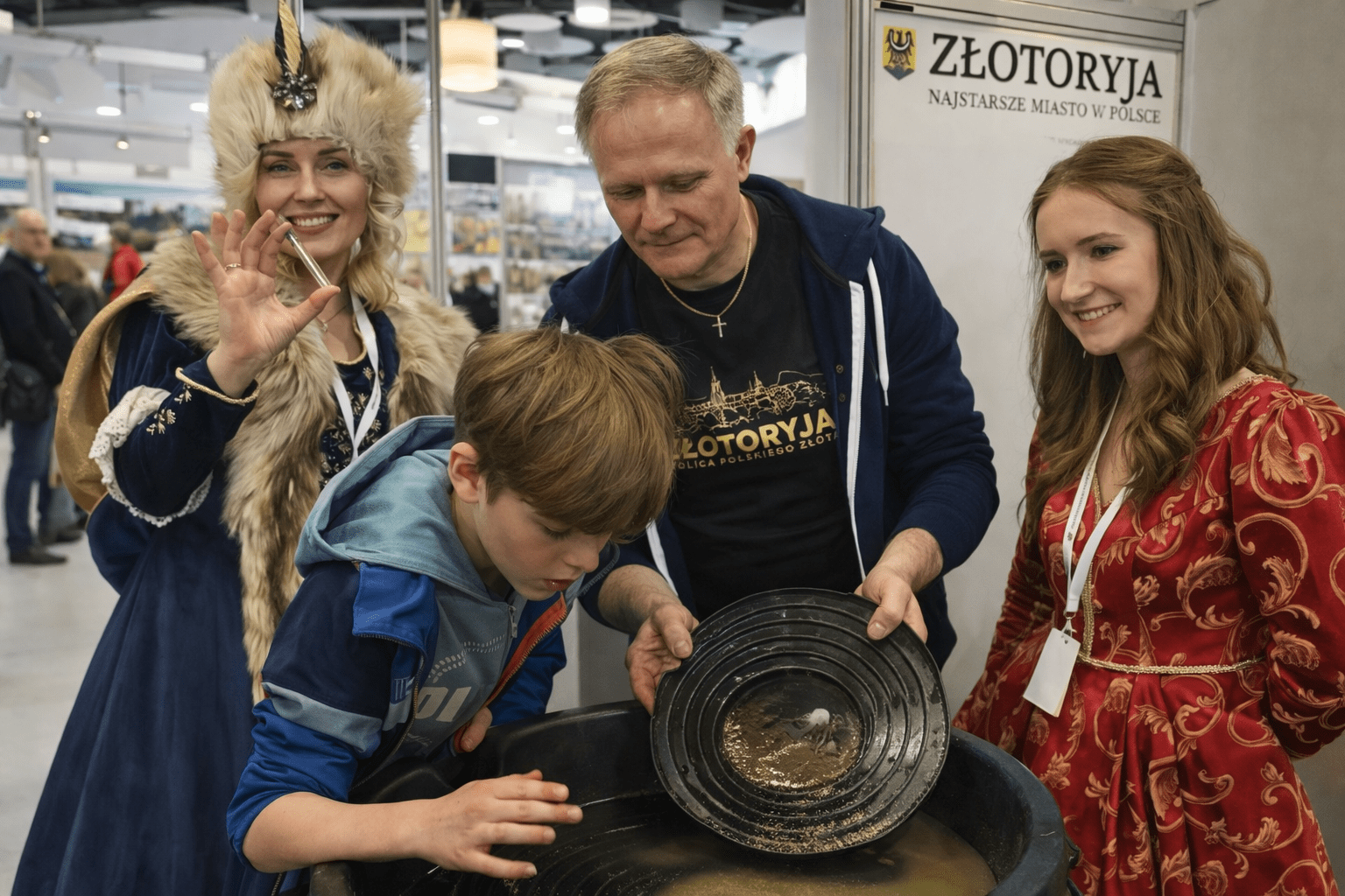 Zamiast folderów – patelnia i złoty piasek. Złotoryja zaskoczyła turystów na wrocławskich targach