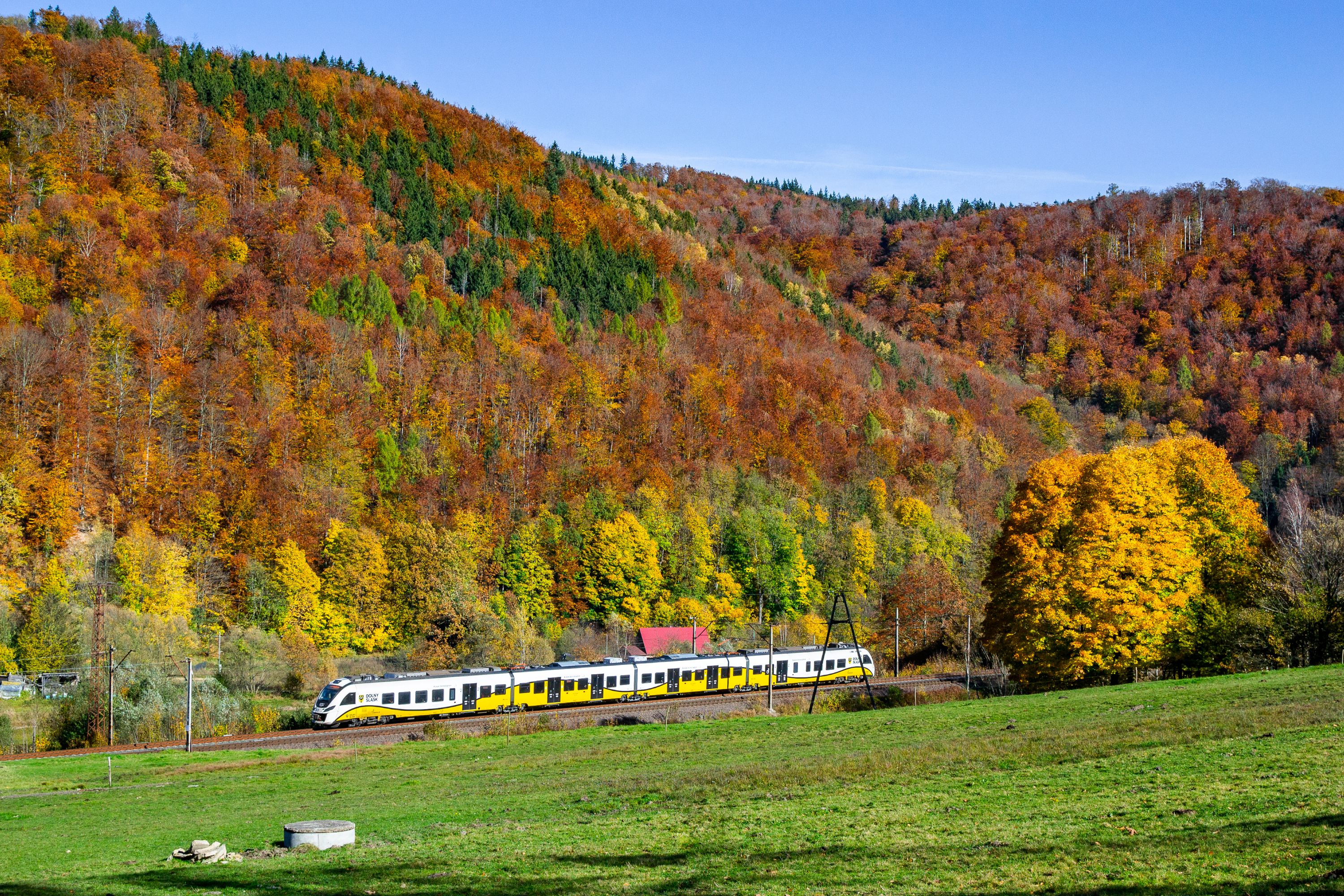 Wiosenny rozkład jazdy pociągów Kolei Dolnośląskich – sprawdź zmiany!