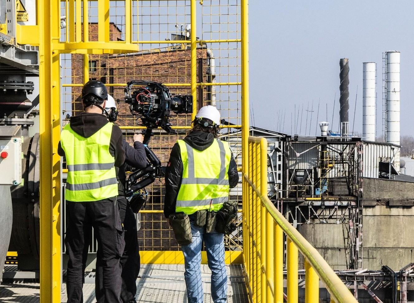 Kamery wróciły do Huty Miedzi Legnica. Powstają sceny do tajemniczego serialu