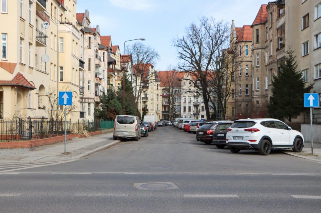 Kolejny odcinek do remontu w Legnicy. Jest przetarg na ul. Tatarską