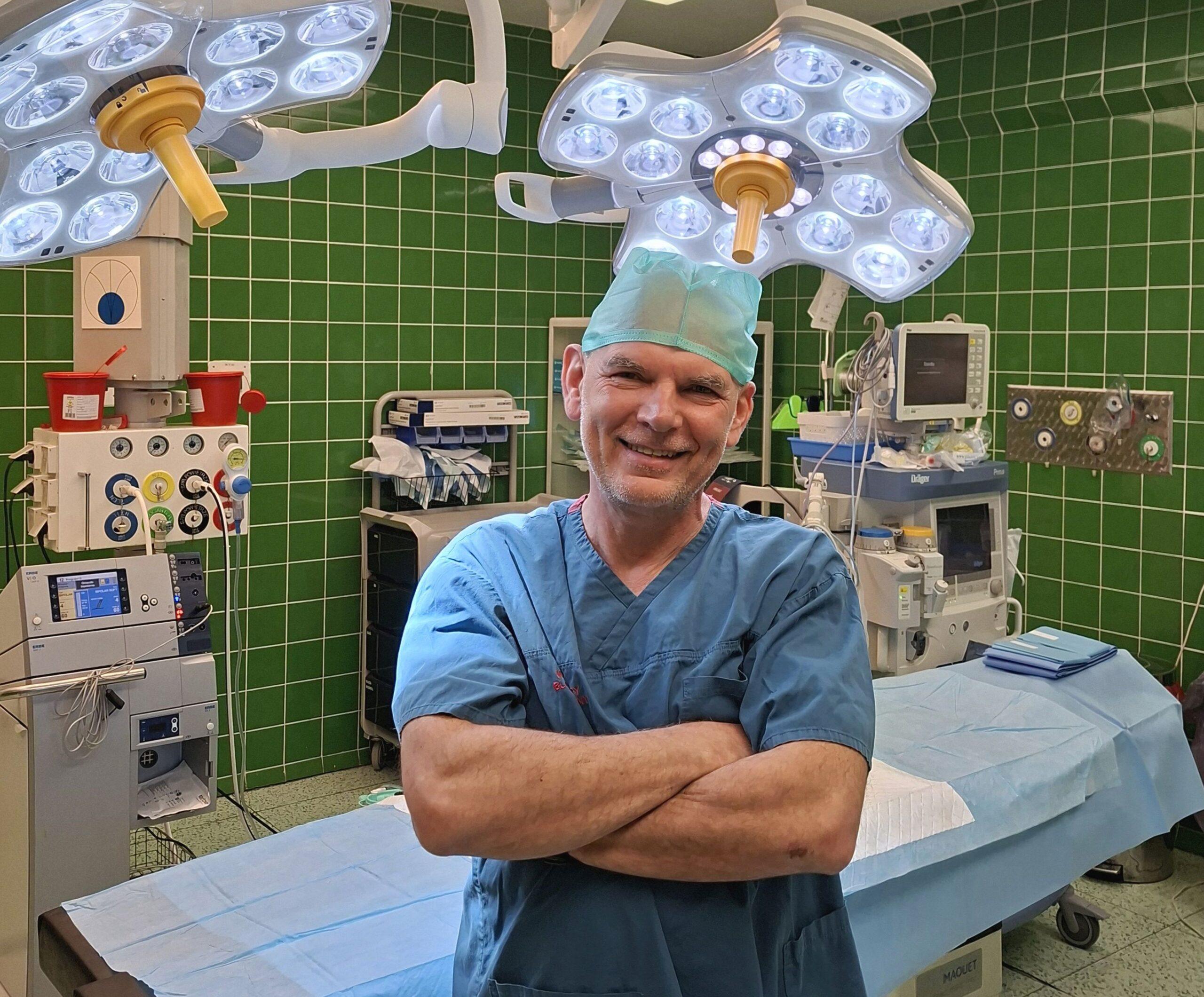 Gwiazda polskiej laryngologii w Legnicy. Prof. Zatoński pokieruje oddziałem dziecięcym