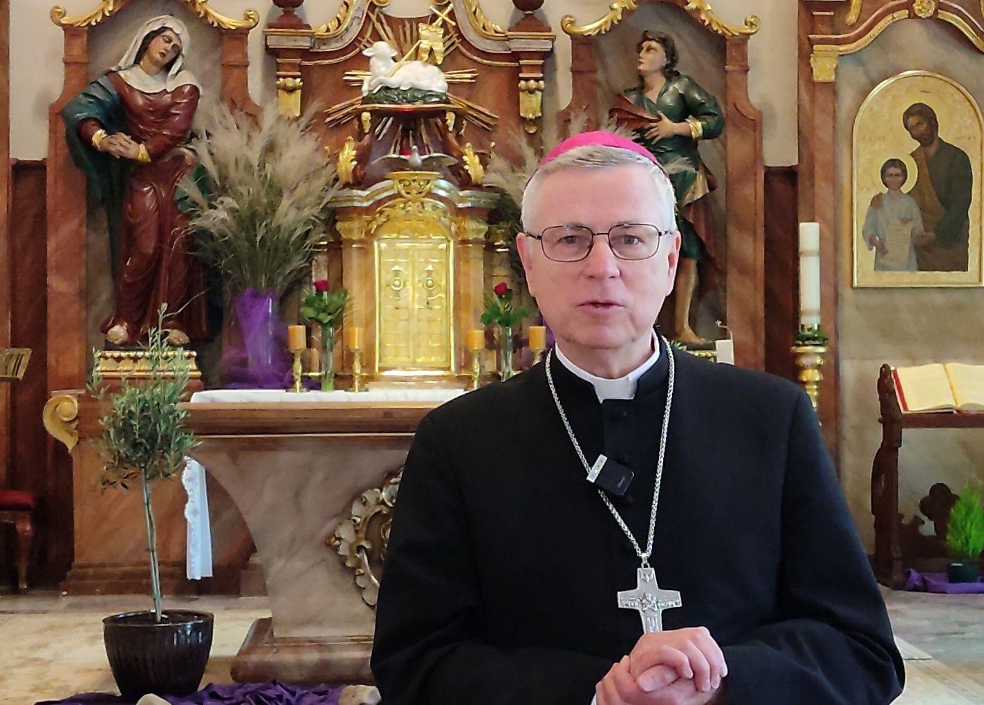 Biskup legnicki o wojnach na świecie: w wielkanocnych życzeniach prosił o pokój zewnętrzny i pokój serca