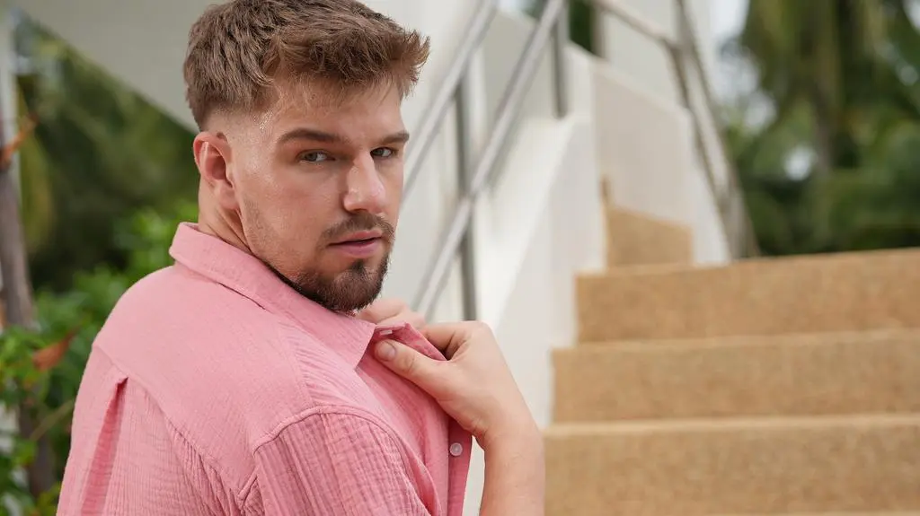 Nowy uczestnik „Hotelu Paradise 12” jest z Legnicy! Kim jest Darek Goliński?