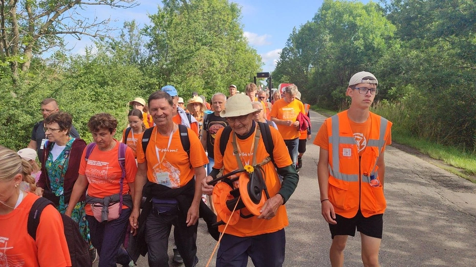 Trwają zapisy na 34. Pieszą Pielgrzymkę Legnicką. Tegoroczne hasło to „Obecny”