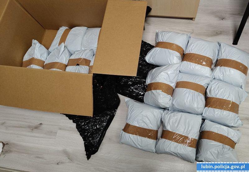 Przejęli ponad 300 kg nielegalnego tytoniu