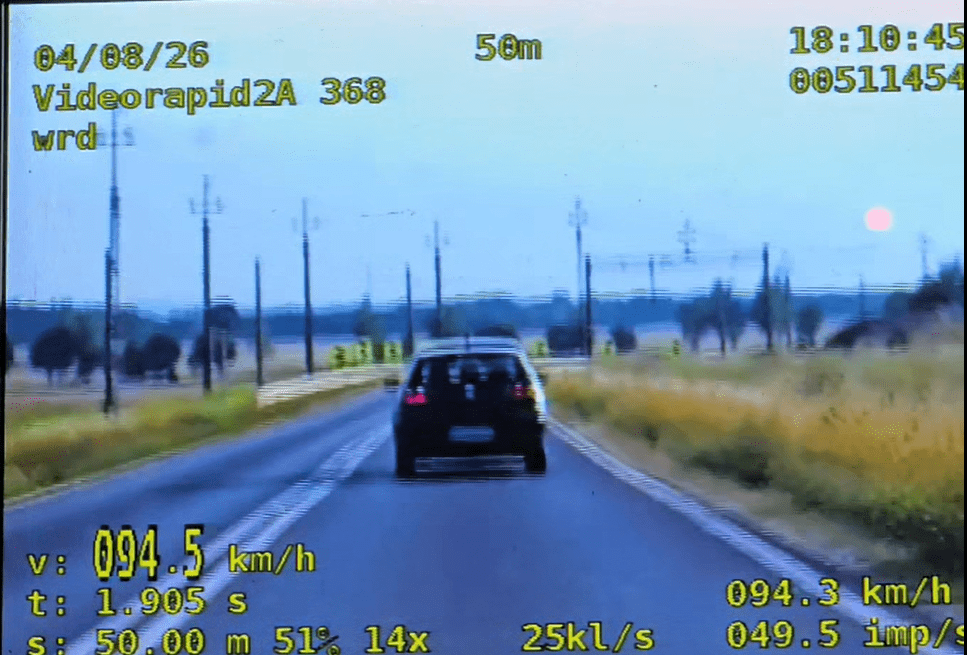 Na zjeździe z autostrady pędziła prawie „setką”. 25-latka błyskawicznie straciła prawo jazdy