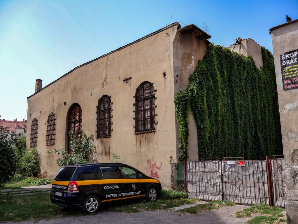 Kawałek historii Legnicy na sprzedaż. Kto napisze kolejny rozdział?