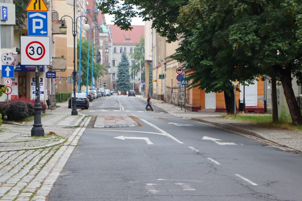 Ministerstwo podzieliło miliony na drogi. Legnica z najmniejszym wsparciem