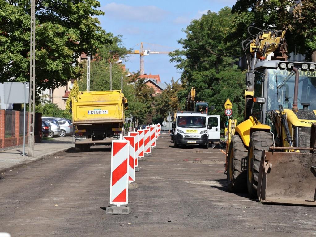 Kierowcy muszą uważać. Drogowcy wkroczyli na Tarninów. Ruszył remont kilku ulic